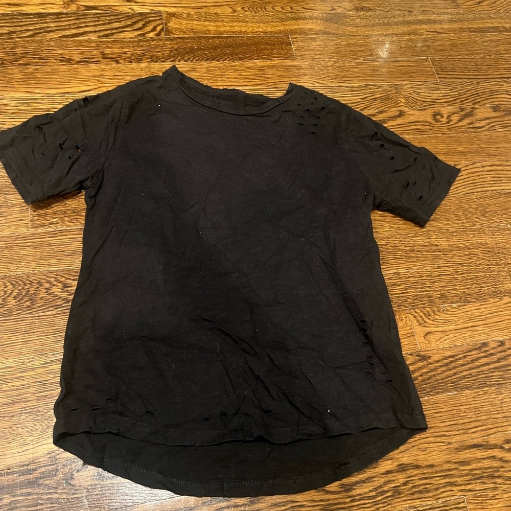 Black t shirt